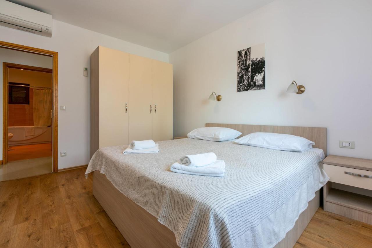 Vila House Marija Lopar Exteriér fotografie