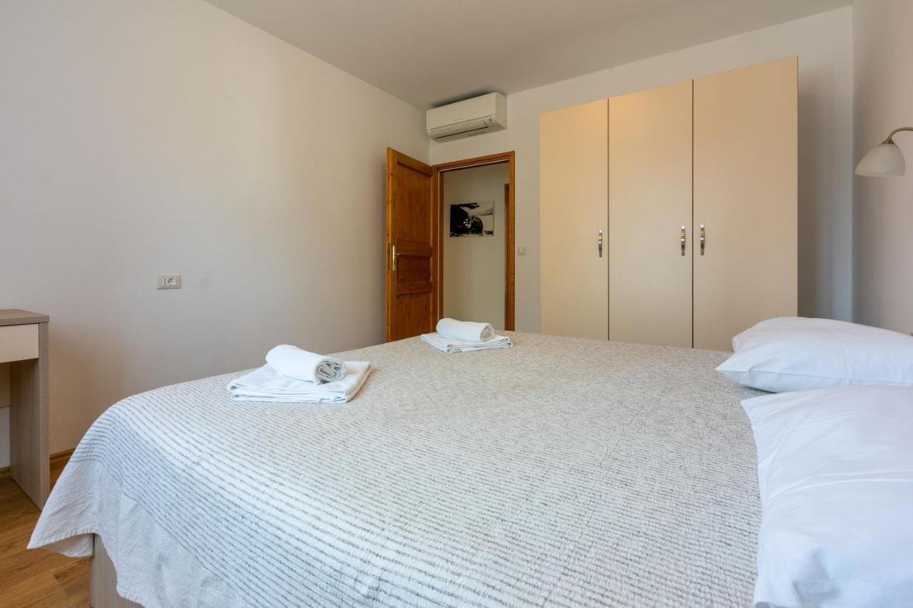 Vila House Marija Lopar Exteriér fotografie